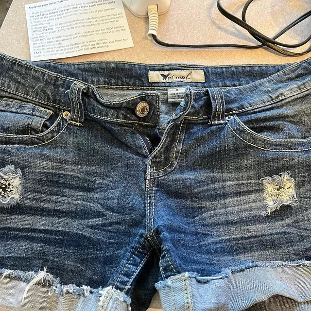 Buncha Bloomin' (11 Colors)