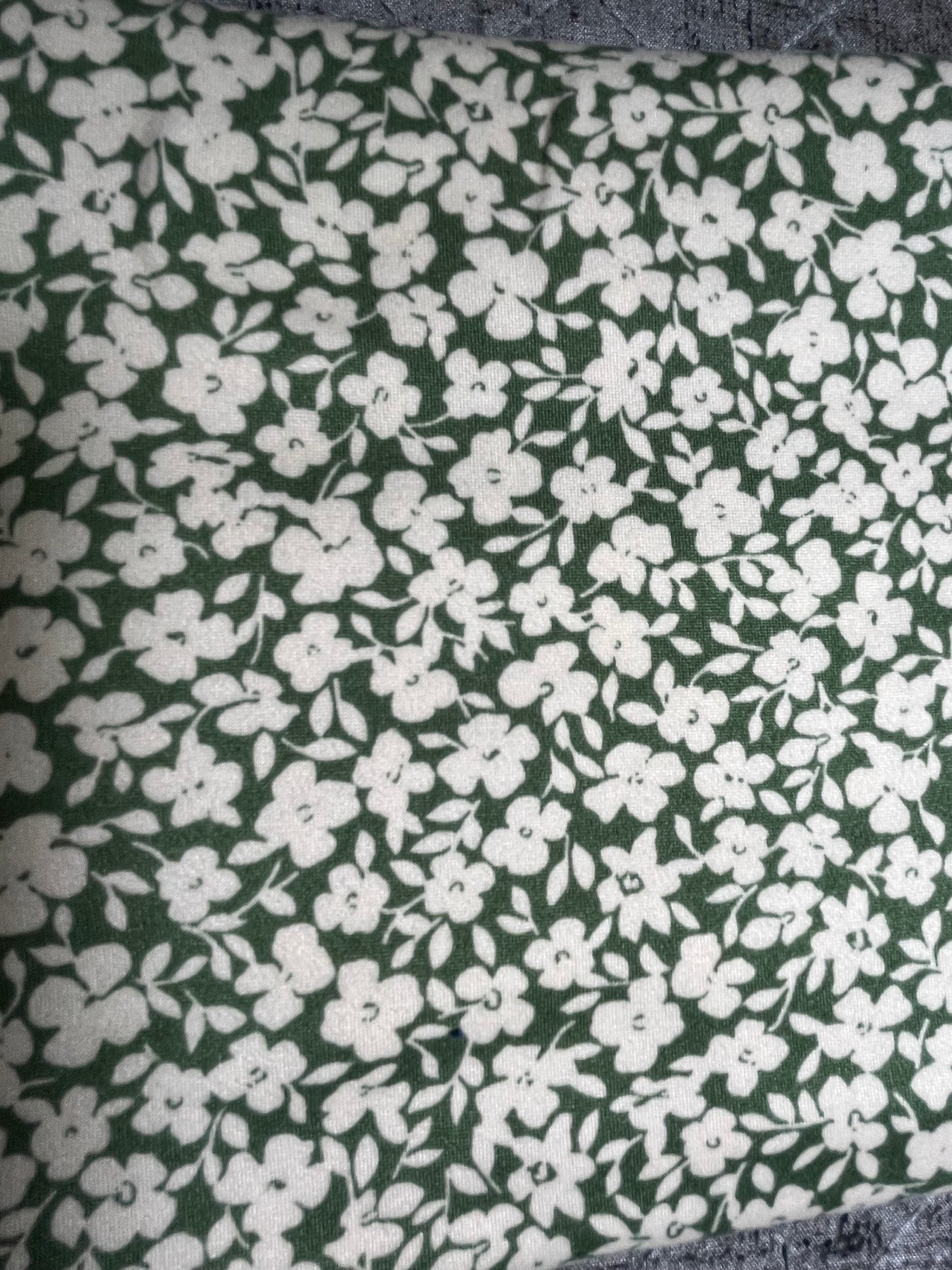 Ditsy Floral in Green and White STRETCH