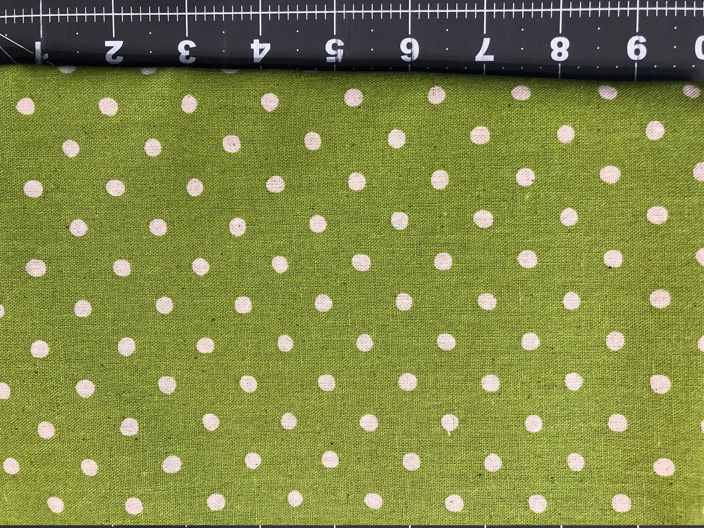 Chartreuse polka dot (Pretty Patches)