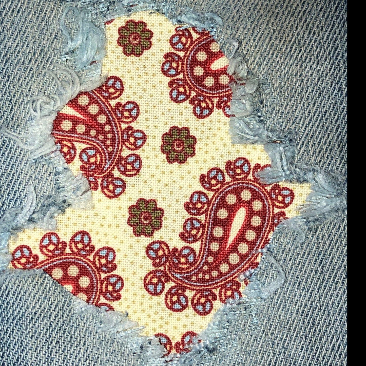 Poppin Paisley (16 color options)