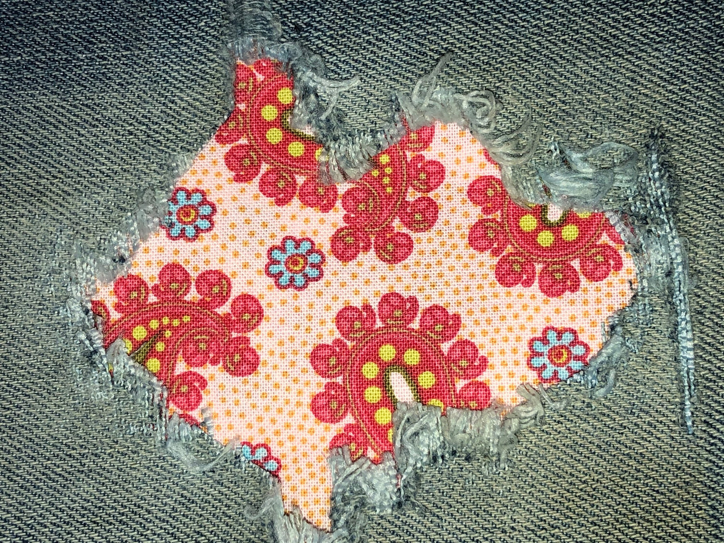 Poppin Paisley (16 color options)
