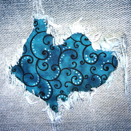 Blue Juliette Scroll